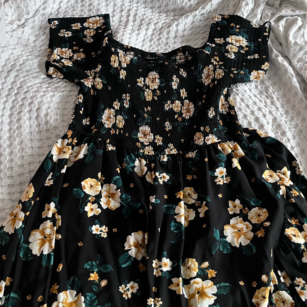 Torrid Black Floral Smocked Off-Shoulder Dress